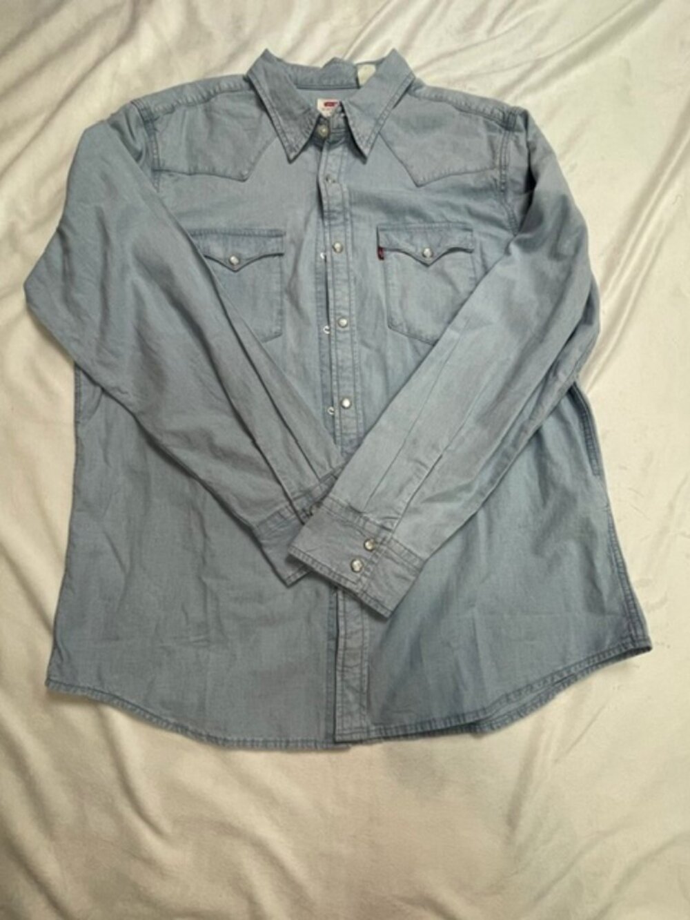 Levi's Men Pocketed Light Wash Denim Western Shirt, Blue, Size L - Picture 2 of 10
